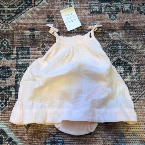 GAP Other - NWT organic muslin set